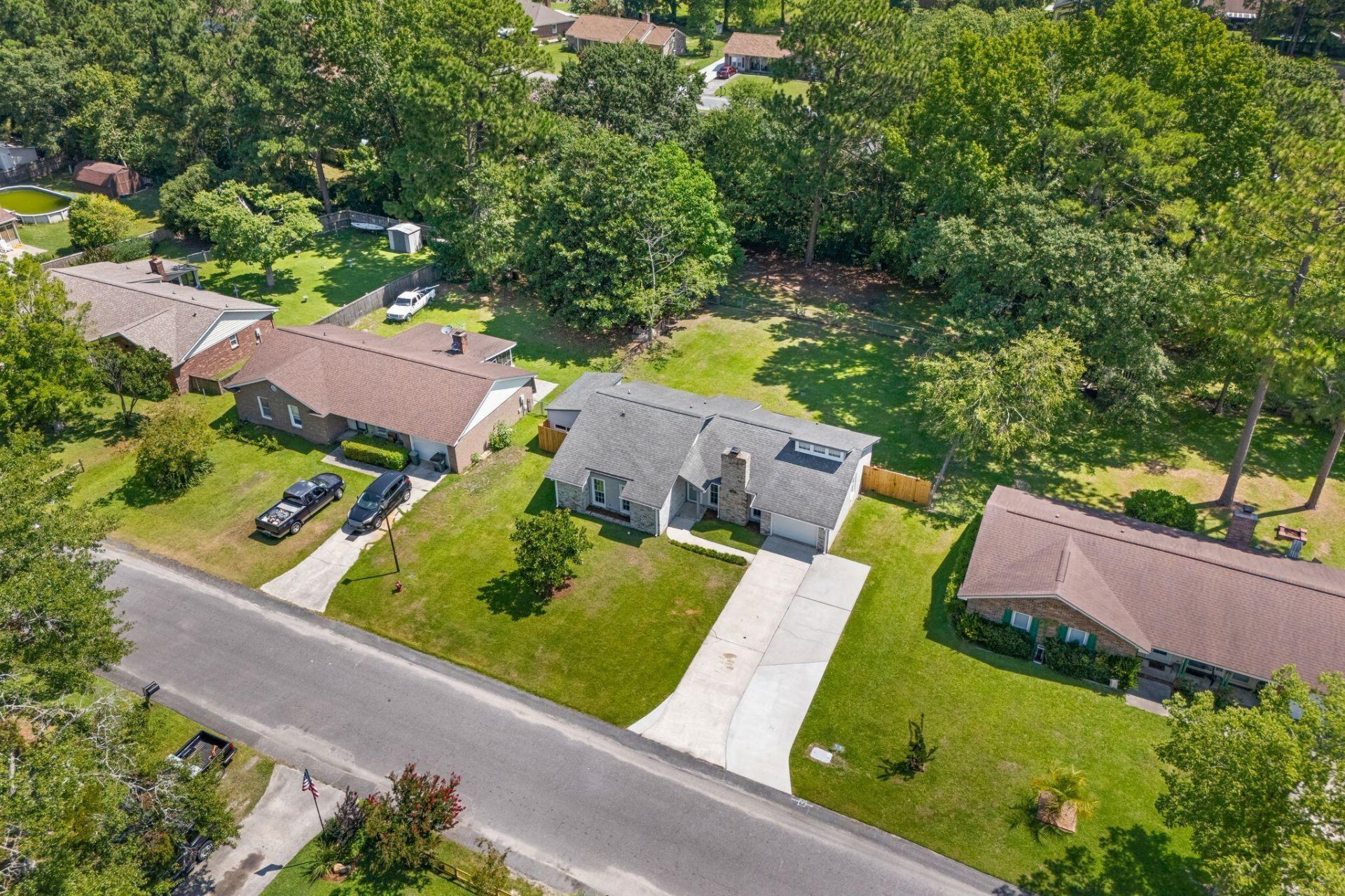 1304 Hampton Drive Photo 31