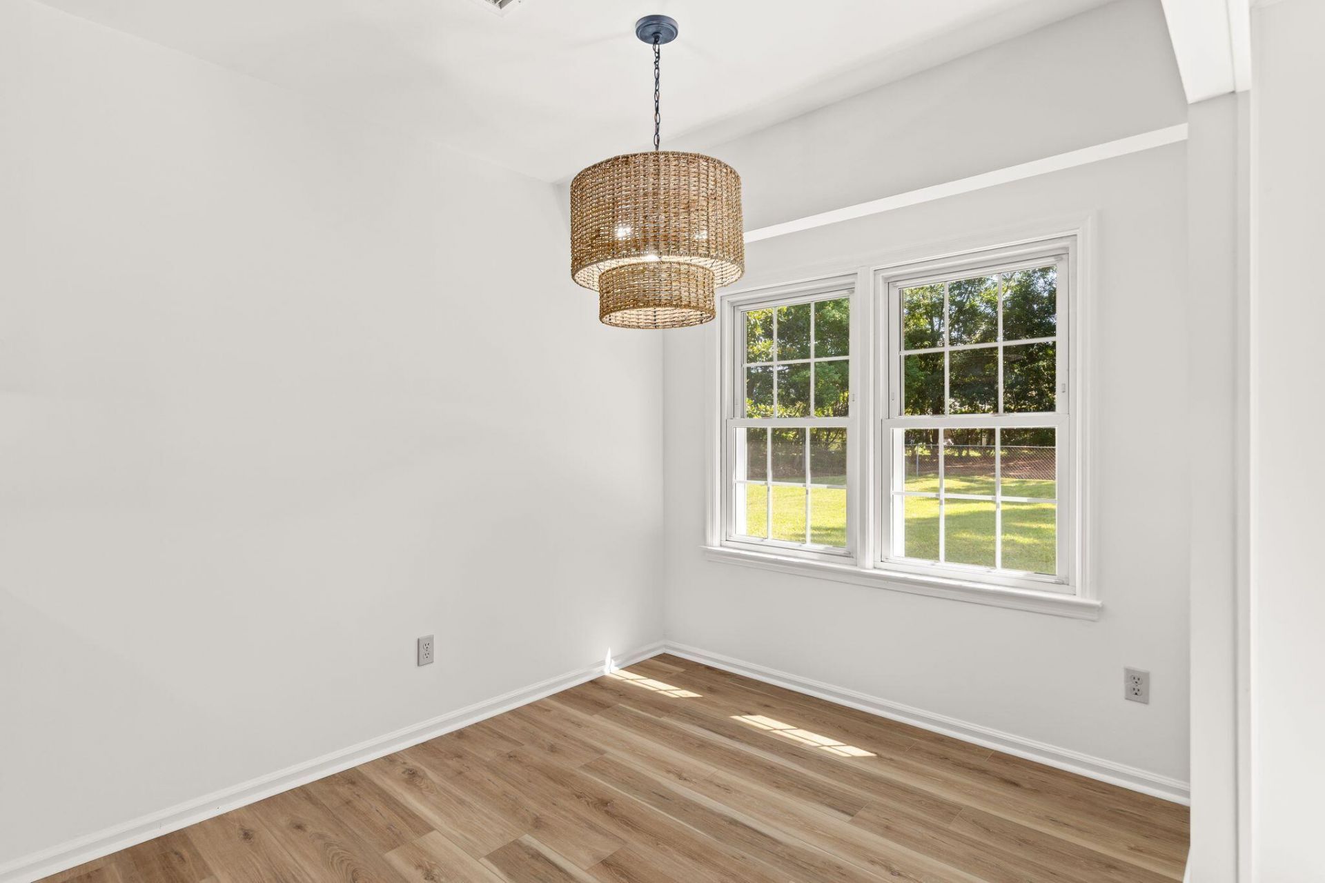 1304 Hampton Drive Photo 8