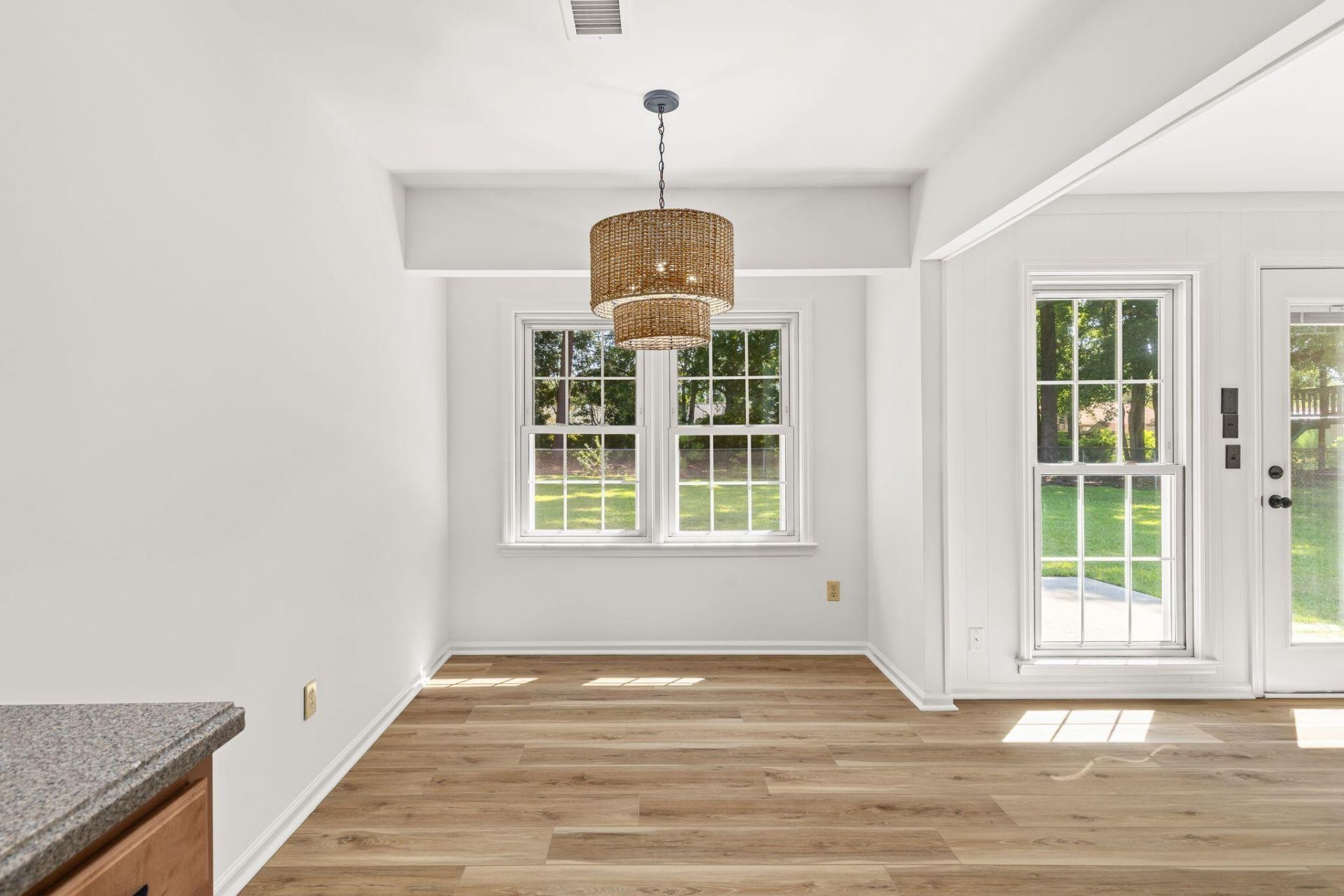 1304 Hampton Drive Photo 9
