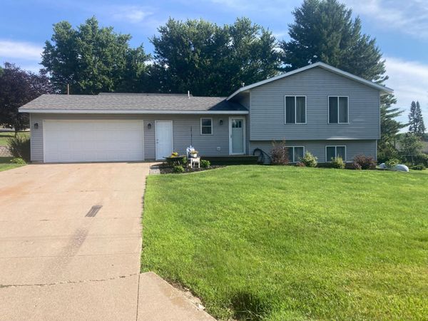 374 Cherry Street W, Mazeppa, MN 55956