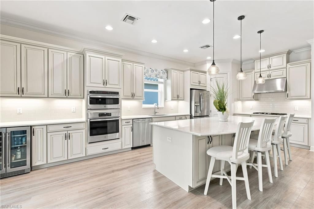 8386 Viale Cir, Naples, FL 34114 Photo