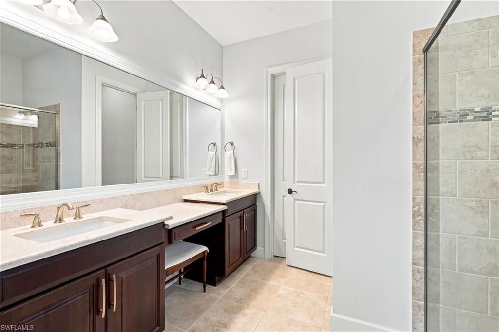 8386 Viale Cir, Naples, FL 34114 Photo