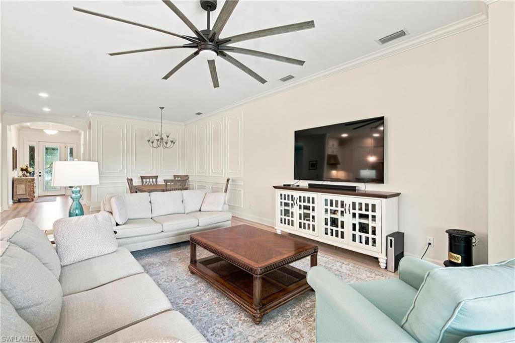 8386 Viale Cir, Naples, FL 34114 Photo