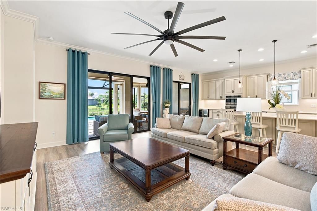 8386 Viale Cir, Naples, FL 34114 Photo