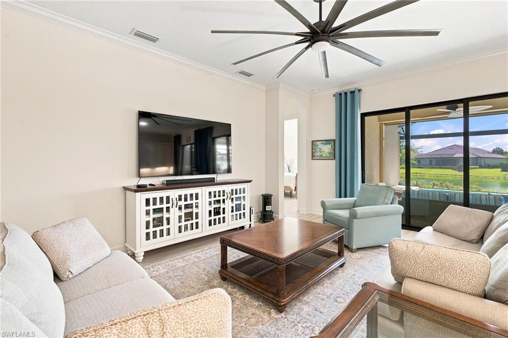 8386 Viale Cir, Naples, FL 34114 Photo