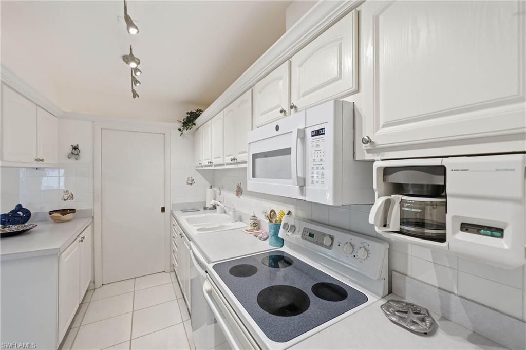 788 Park Shore Dr , Unit H39, Naples, FL 34103 Photo