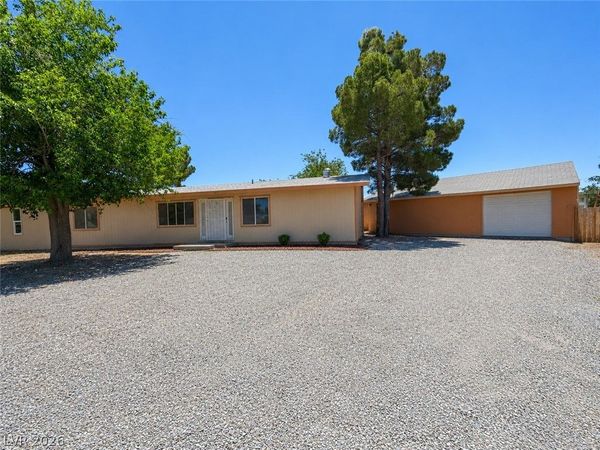 1611 W Blosser Ranch Road , Pahrump, NV 89060