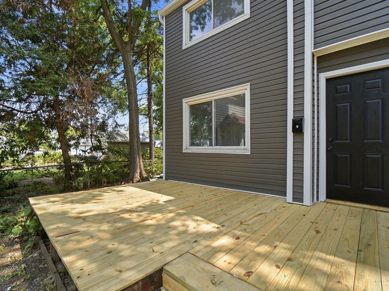 660 Rhoads Avenue, Unit 658, Columbus, OH 43205 Photo 3