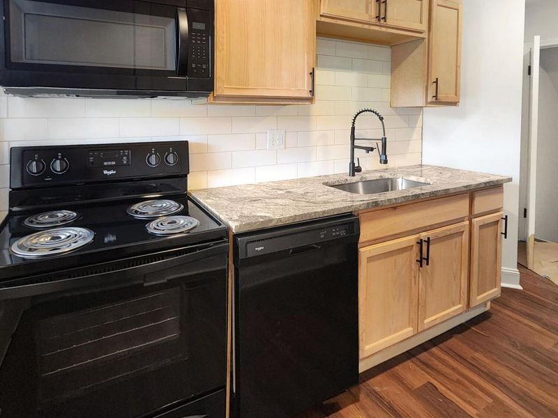 660 Rhoads Avenue, Unit 658, Columbus, OH 43205 Photo 9