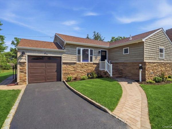 1 Rocco Drive , East Northport, NY 11731