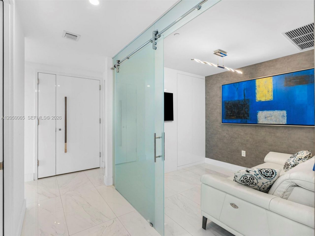 650 NE 32nd St, Unit 1201, Miami, FL 33137 Photo