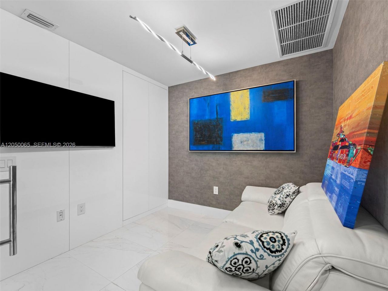 650 NE 32nd St, Unit 1201, Miami, FL 33137 Photo