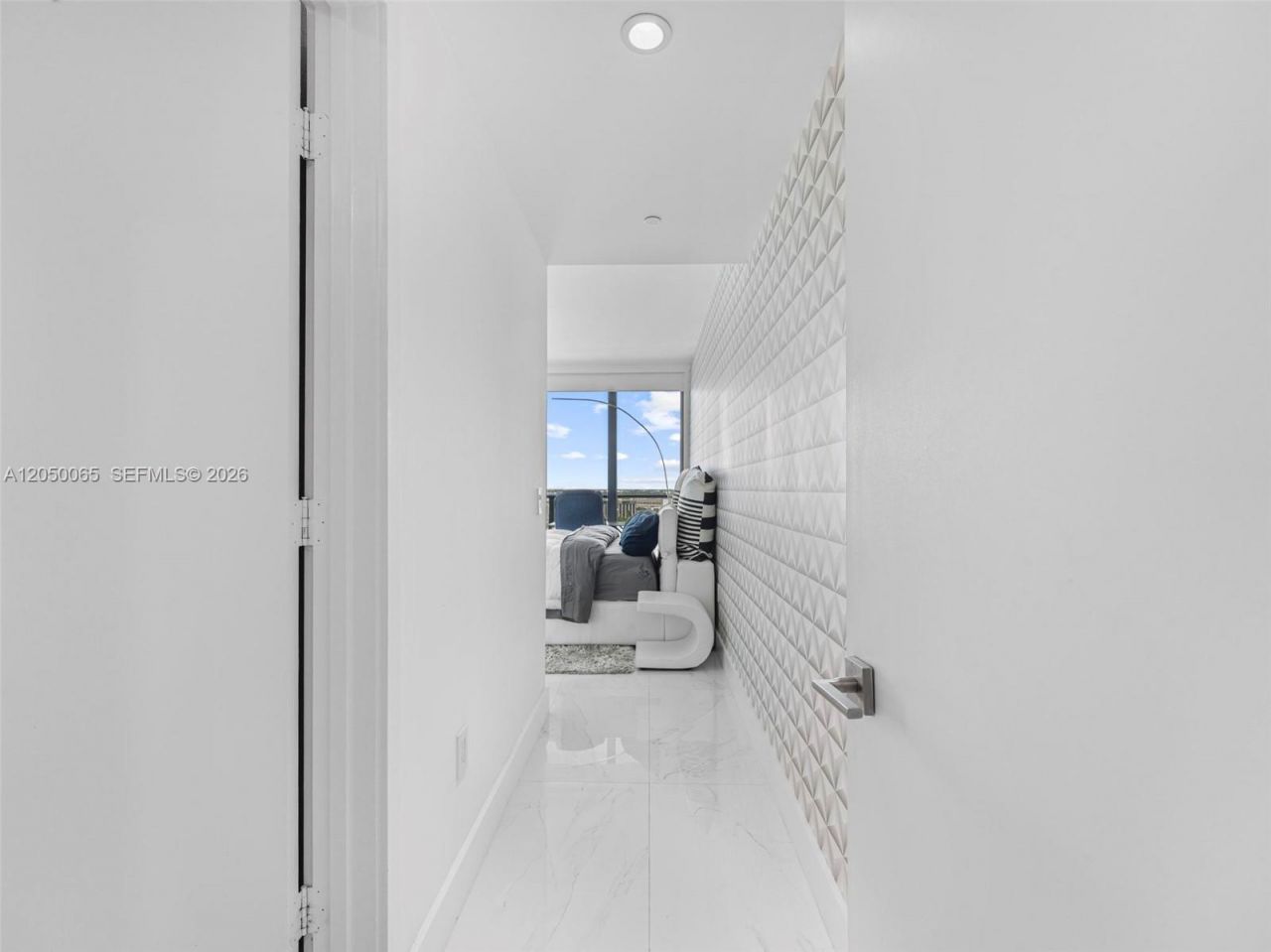 650 NE 32nd St, Unit 1201, Miami, FL 33137 Photo