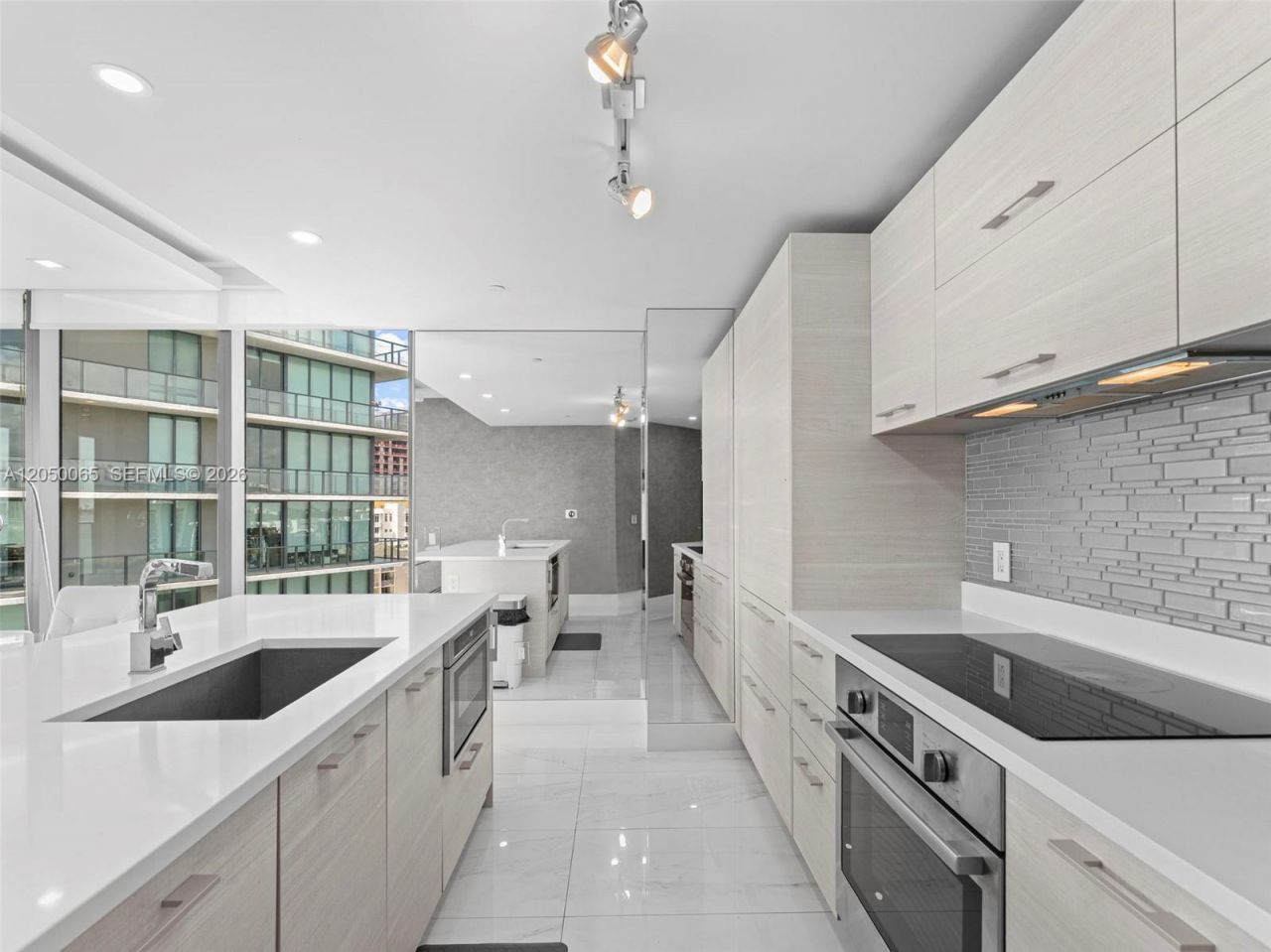 650 NE 32nd St, Unit 1201, Miami, FL 33137 Photo