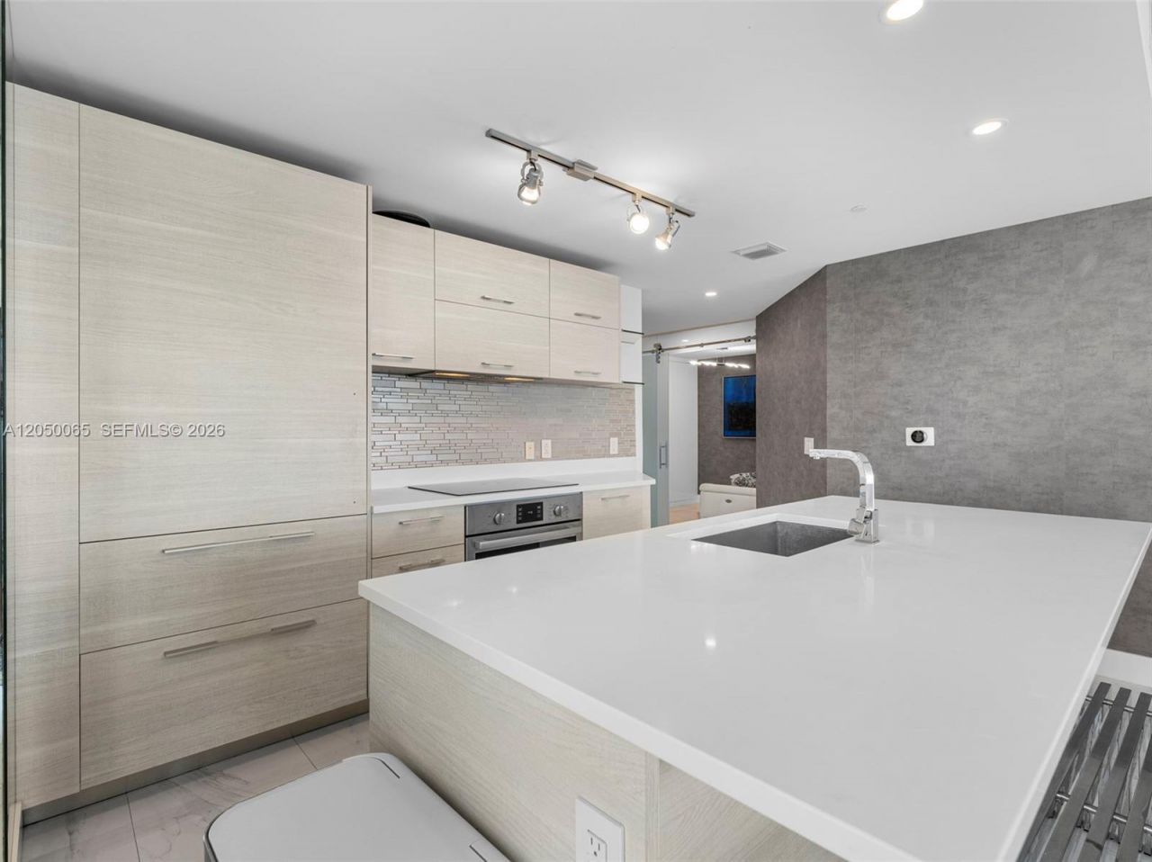 650 NE 32nd St, Unit 1201, Miami, FL 33137 Photo