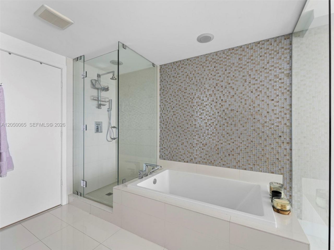 650 NE 32nd St, Unit 1201, Miami, FL 33137 Photo