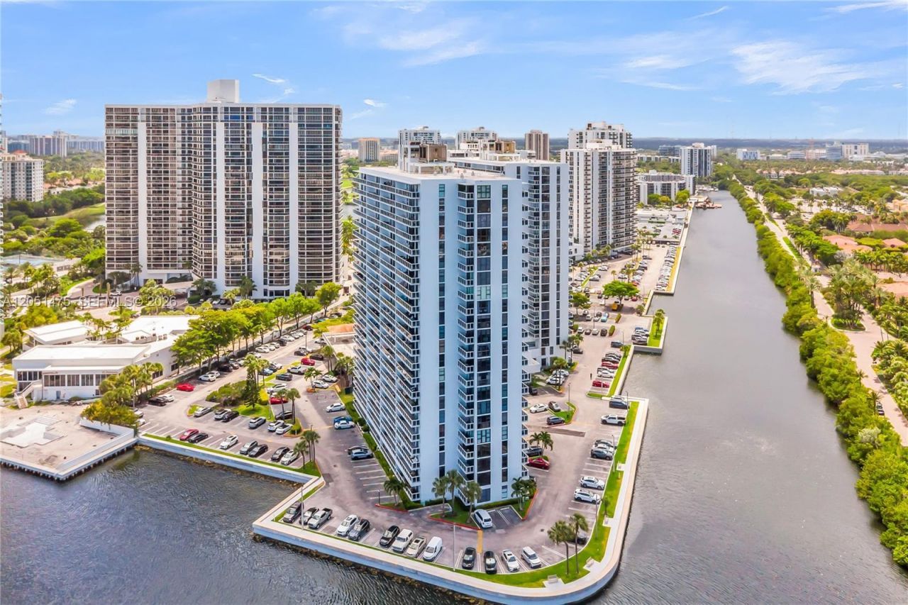 20515 E Country Club Dr , Unit 248, Aventura, FL 33180 Photo