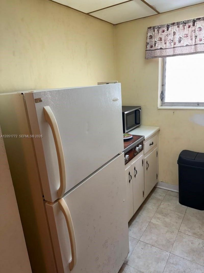 8132 Harding Ave, Unit 9, Miami Beach, FL 33141 Photo