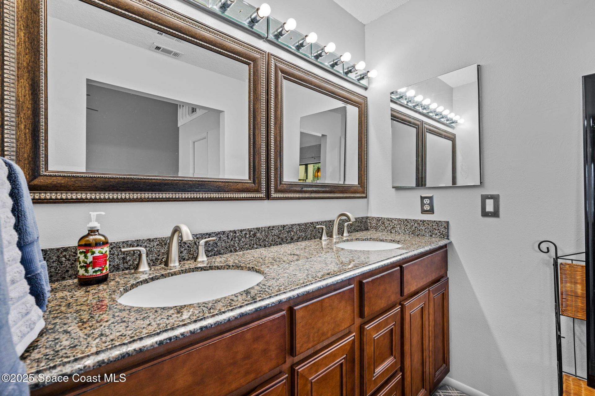 330 Lofts Drive , Melbourne, FL 32940 Photo