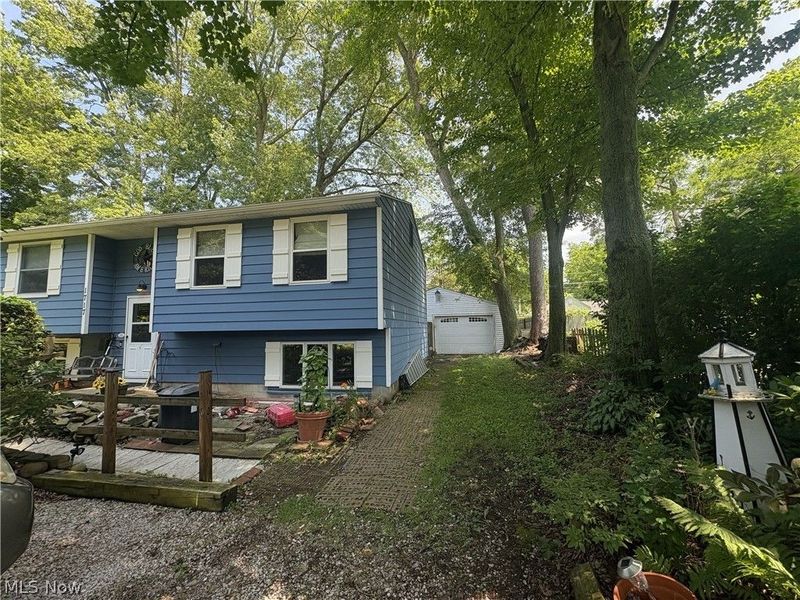 1717 Stirling Road, Madison, OH 44057 Photo 3