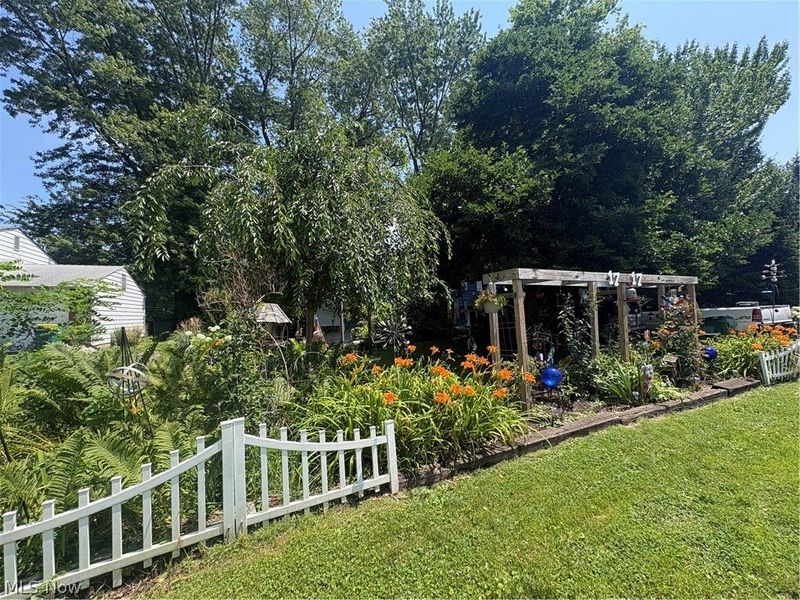 1717 Stirling Road, Madison, OH 44057 Photo 6