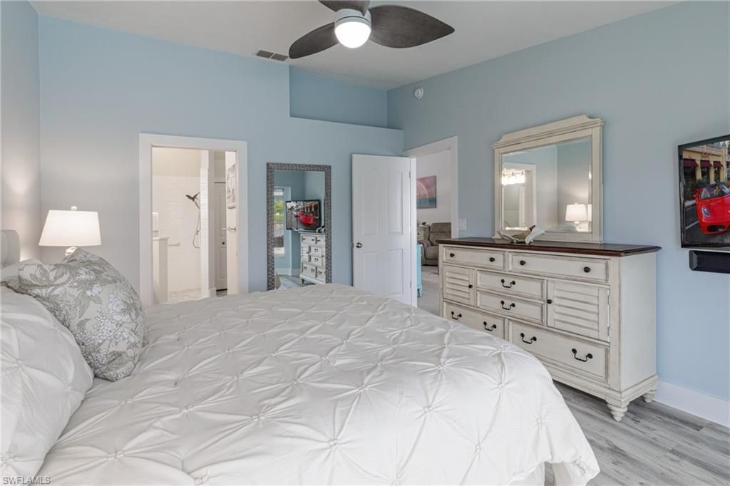 8654 Mustang Dr, Unit 8, Naples, FL 34113 Photo