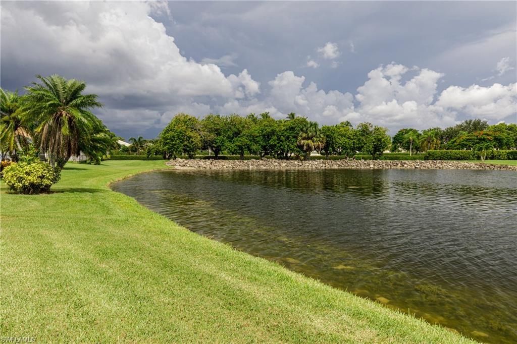8654 Mustang Dr, Unit 8, Naples, FL 34113 Photo