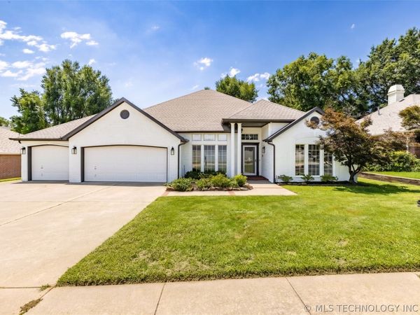 9106 E 113th Street S, Bixby, OK 74008