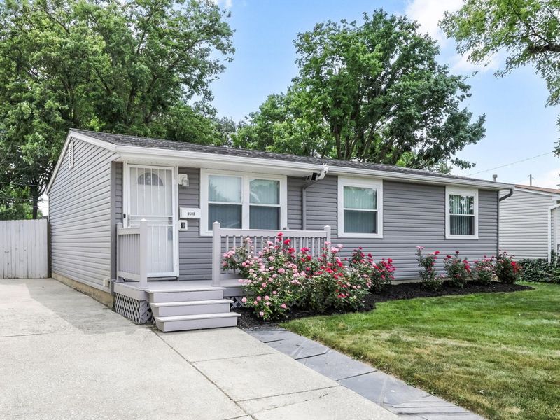 3502 Devin Road, Grove City, OH 43123 Photo 1