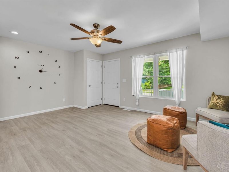 1789 Agnes, Cincinnati, OH 45223 Photo 8