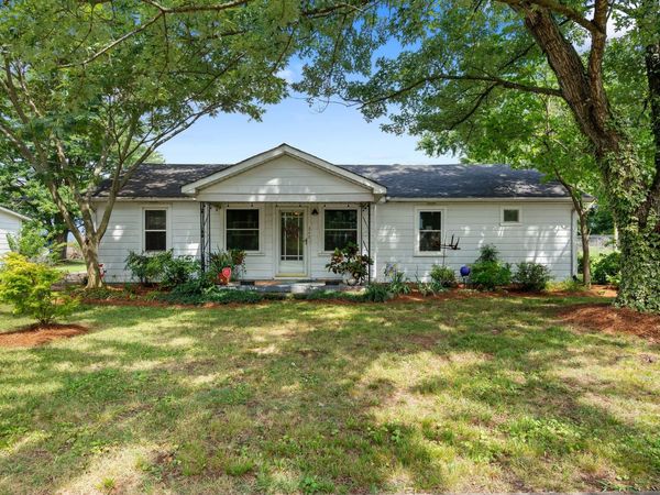 345 Portland Blvd, Portland, TN 37148