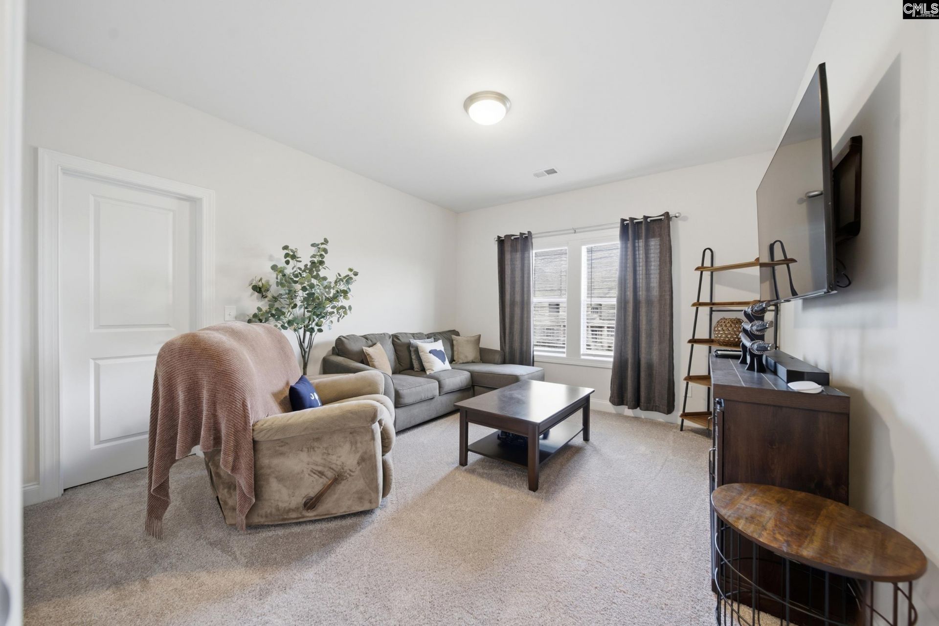 527 Radnor Hunt Court Photo 33
