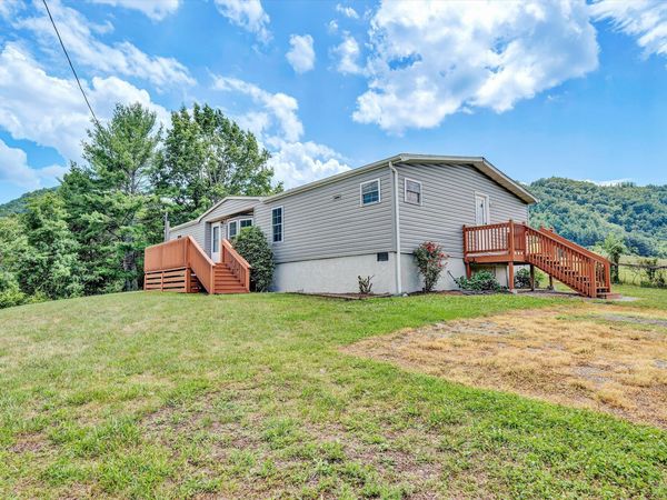 2825 Forage RD , Shawsville, VA 24162