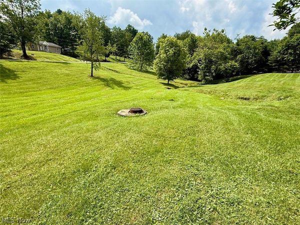 103 Grant Edwards Dr, Marietta, OH 45750