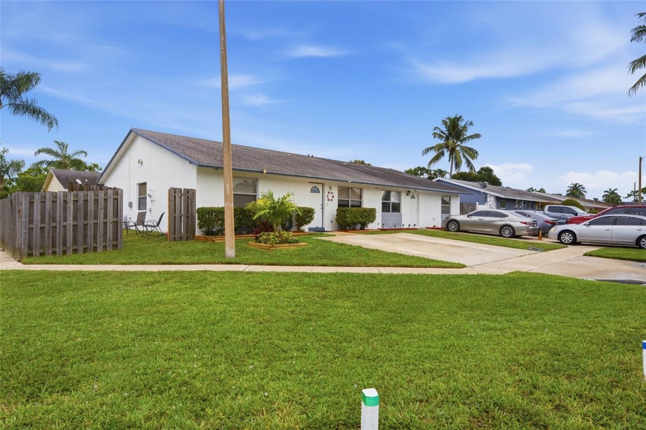4908 Pimlico Court, West Palm Beach, FL 33415 Photo