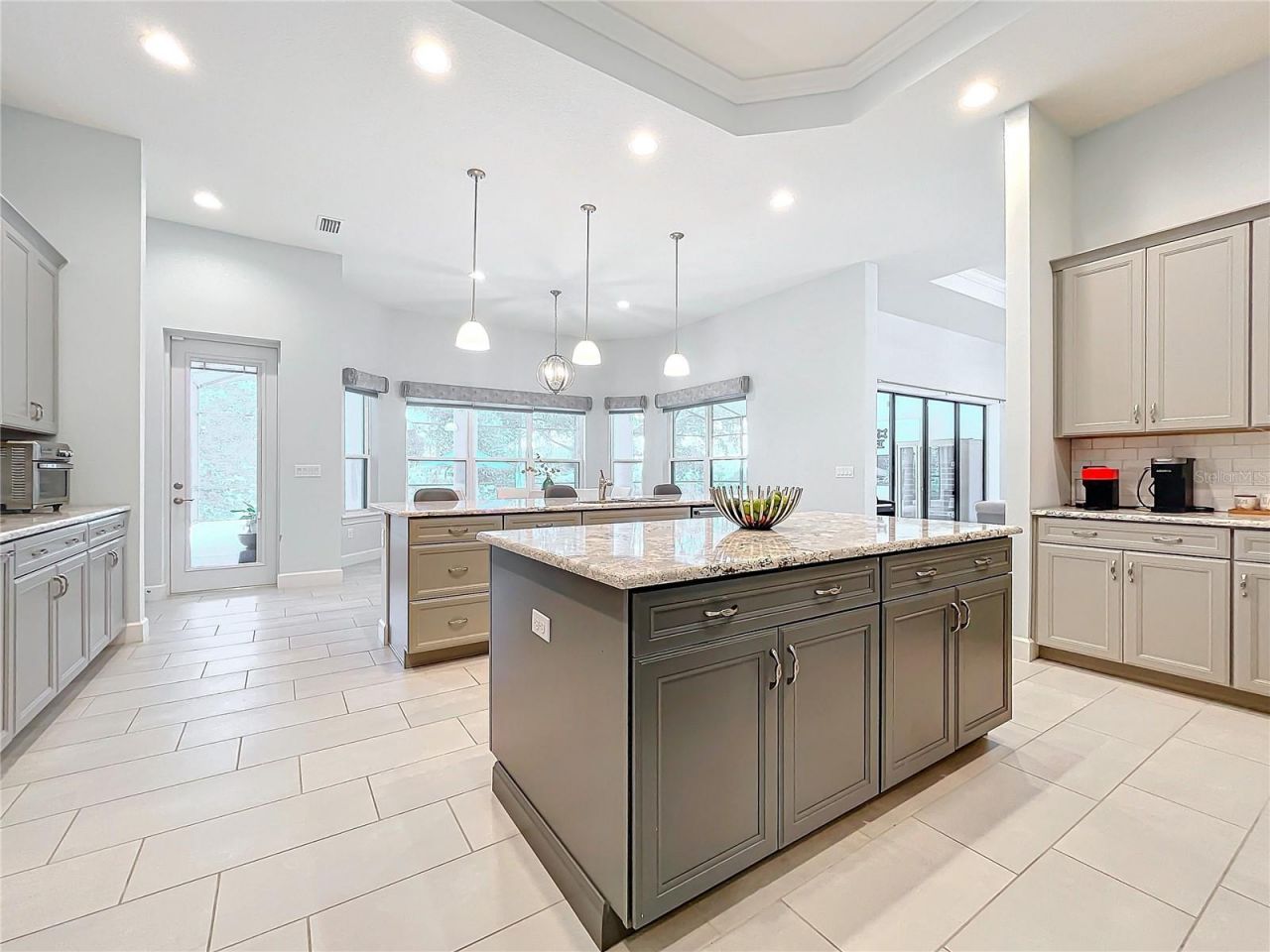 20404 Wolf Springs Court, Clermont, FL 34715 Photo