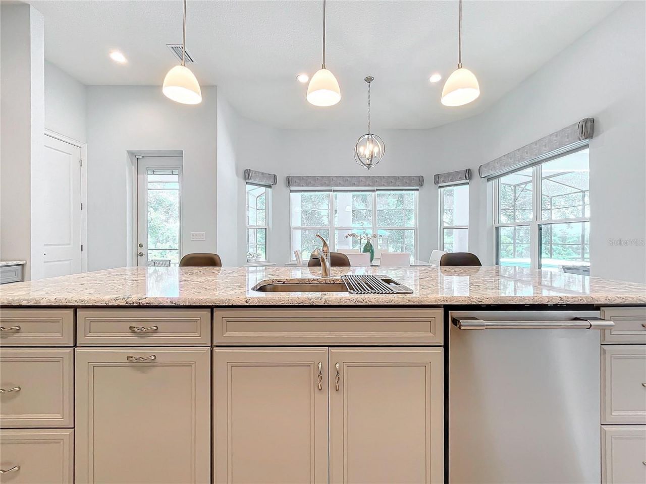 20404 Wolf Springs Court, Clermont, FL 34715 Photo