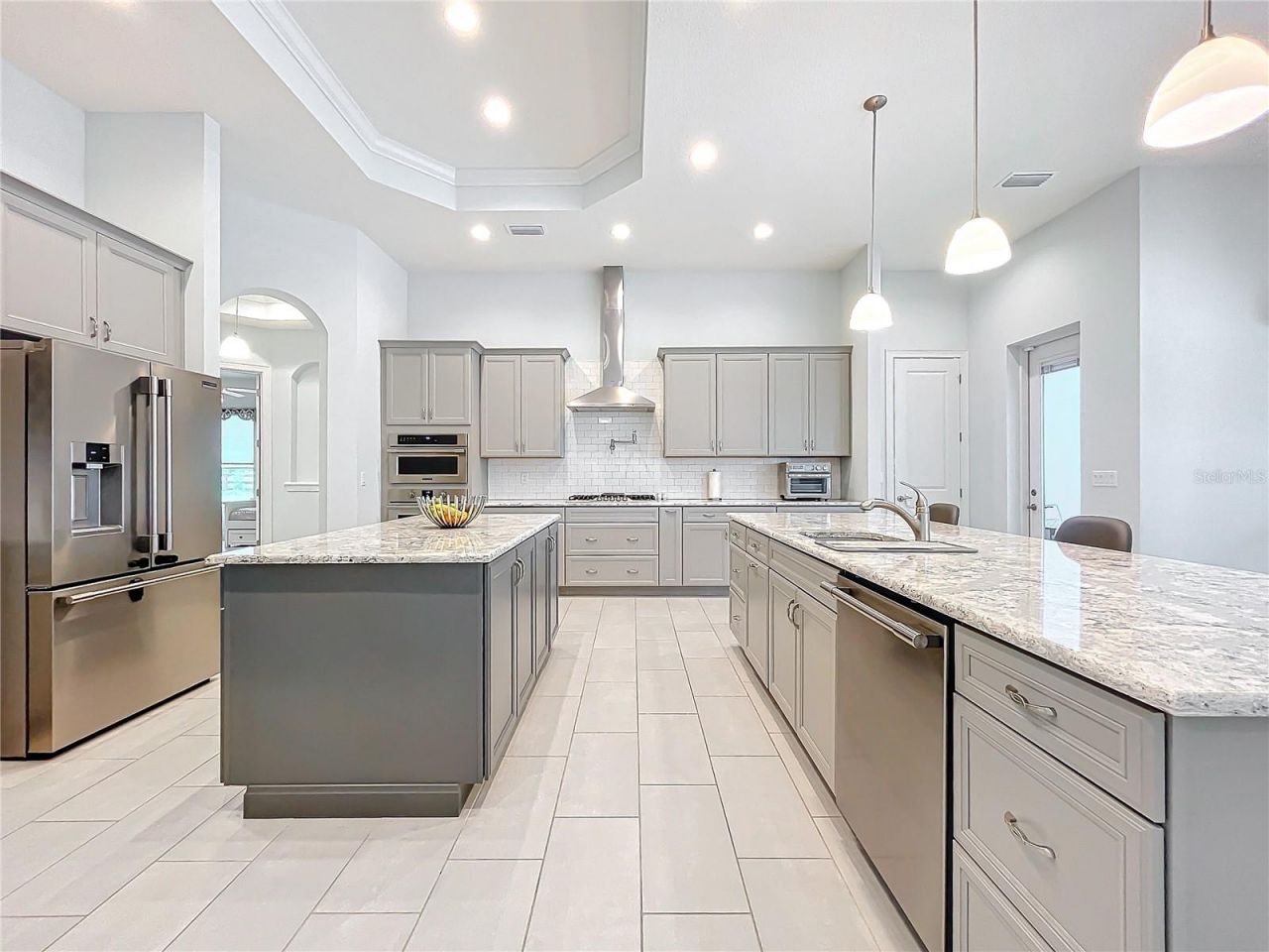 20404 Wolf Springs Court, Clermont, FL 34715 Photo