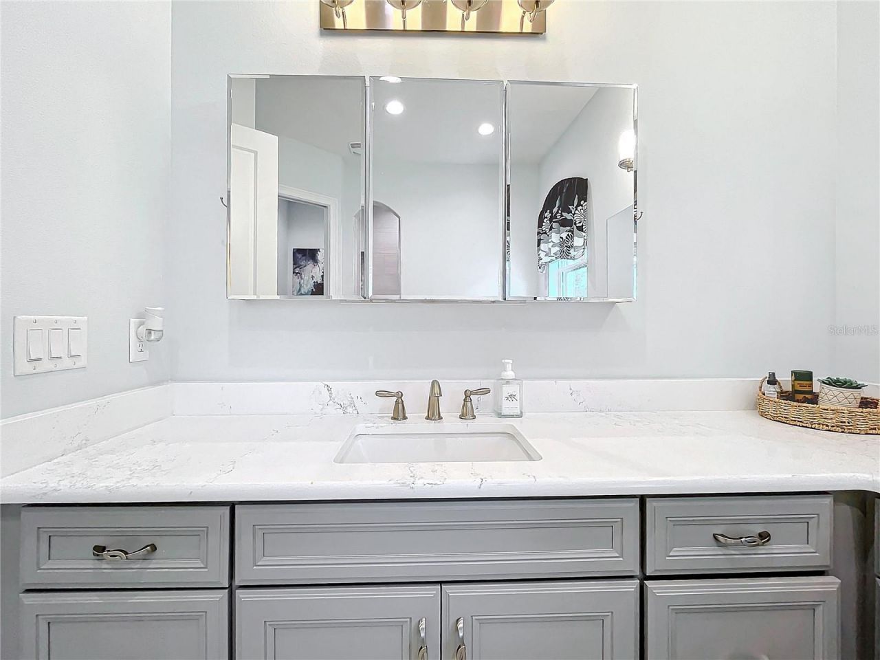 20404 Wolf Springs Court, Clermont, FL 34715 Photo
