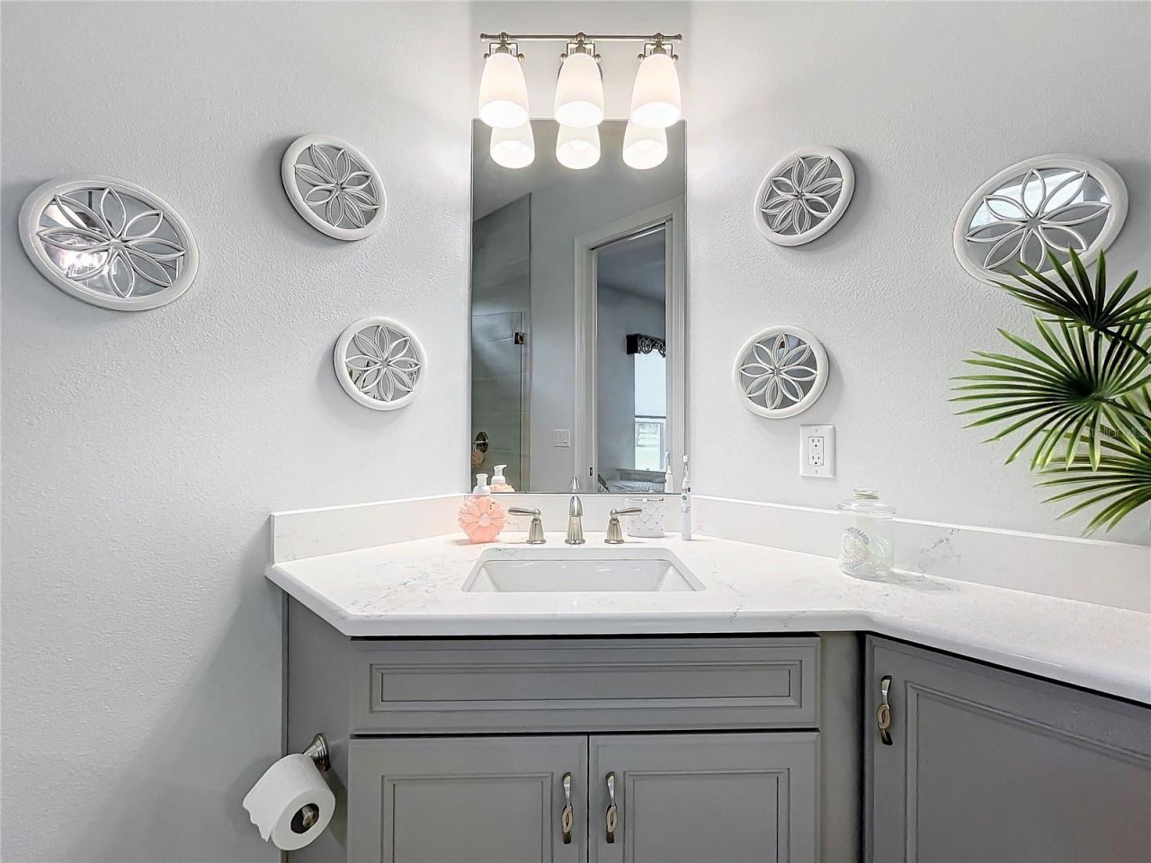 20404 Wolf Springs Court, Clermont, FL 34715 Photo