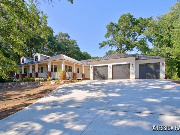 8969 Conservancy Drive NE, Ada, MI 49301