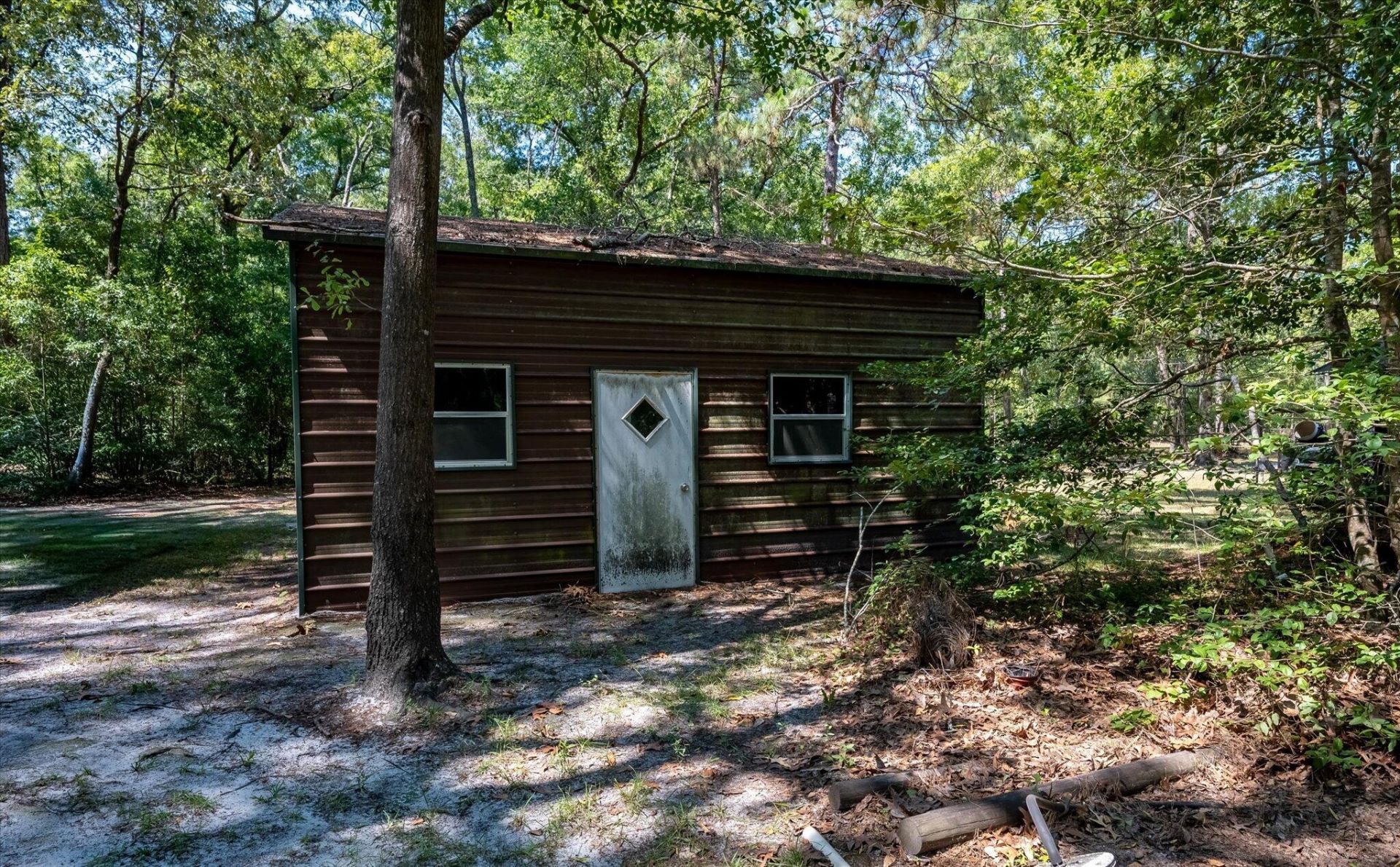 650 Cromwell Lane Photo 42