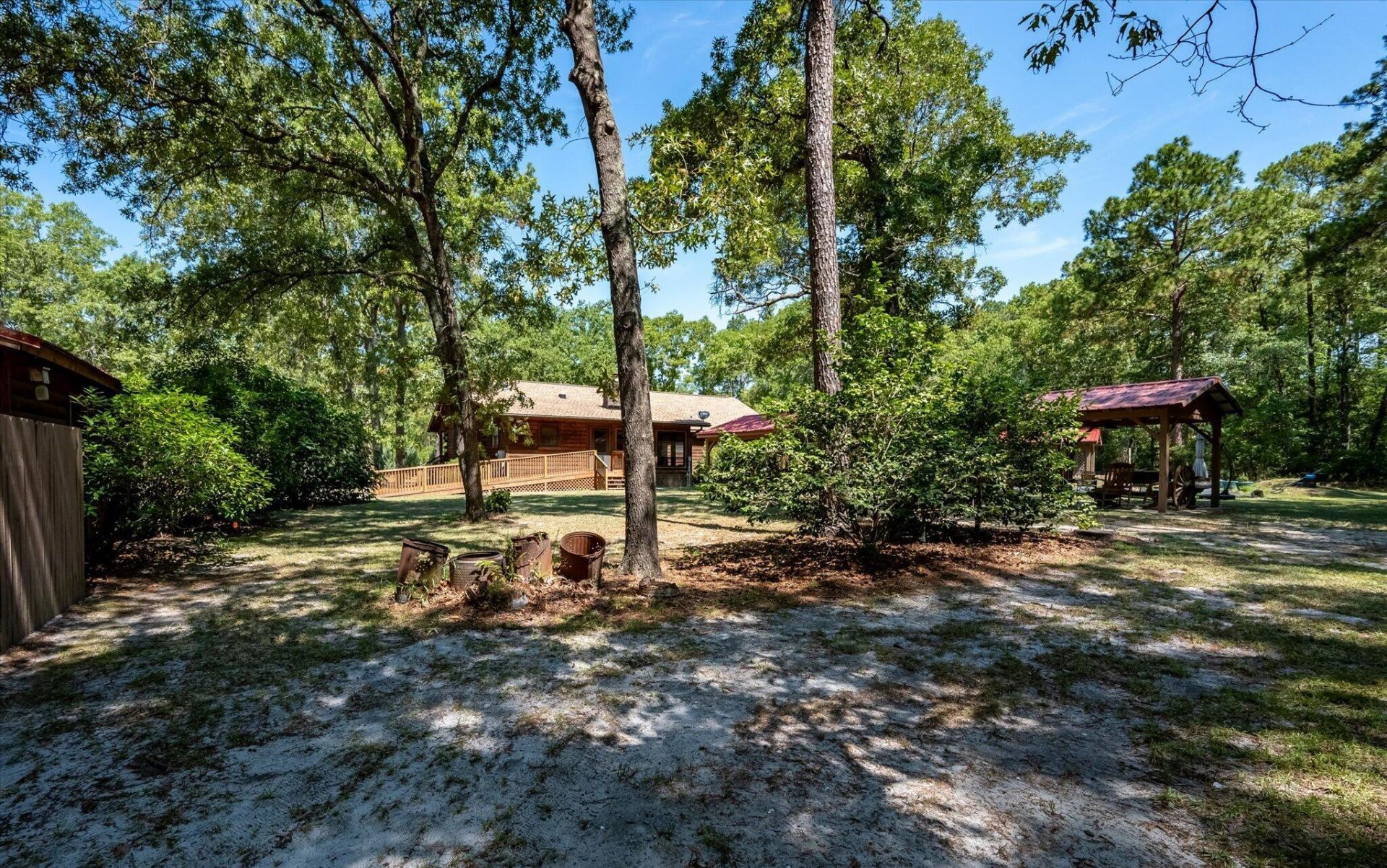650 Cromwell Lane Photo 45