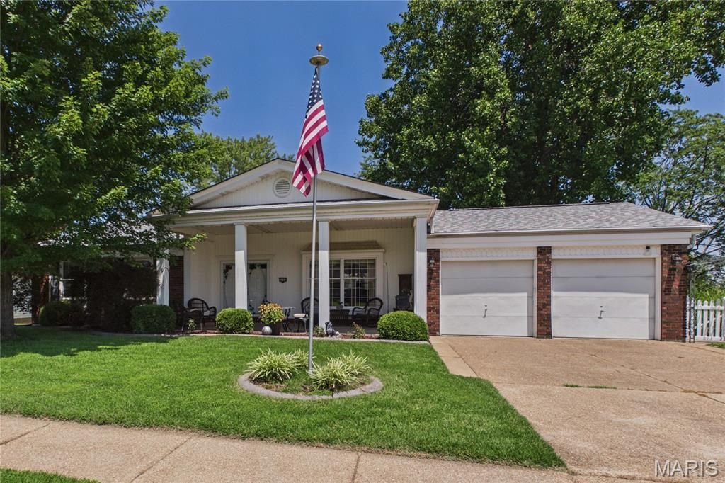3555 Meserta Lane, Florissant, MO 63033 Main Photo