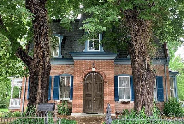 217 Magnolia Avenue , Waterloo, IL 62298 Main Photo