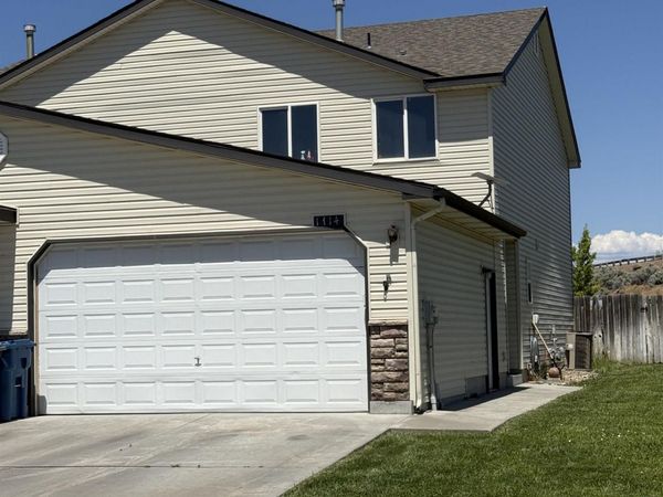 1714 Cinder Loop, Mountain Home, ID 83647