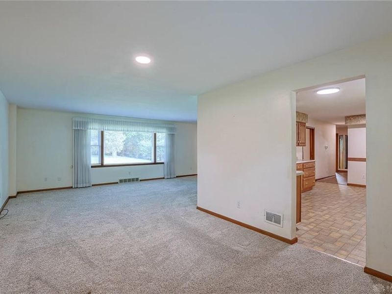 4520 Eisenhower Place, Middletown, OH 45042 Photo 12