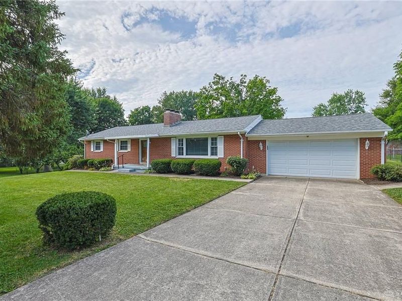 4520 Eisenhower Place, Middletown, OH 45042 Photo 2