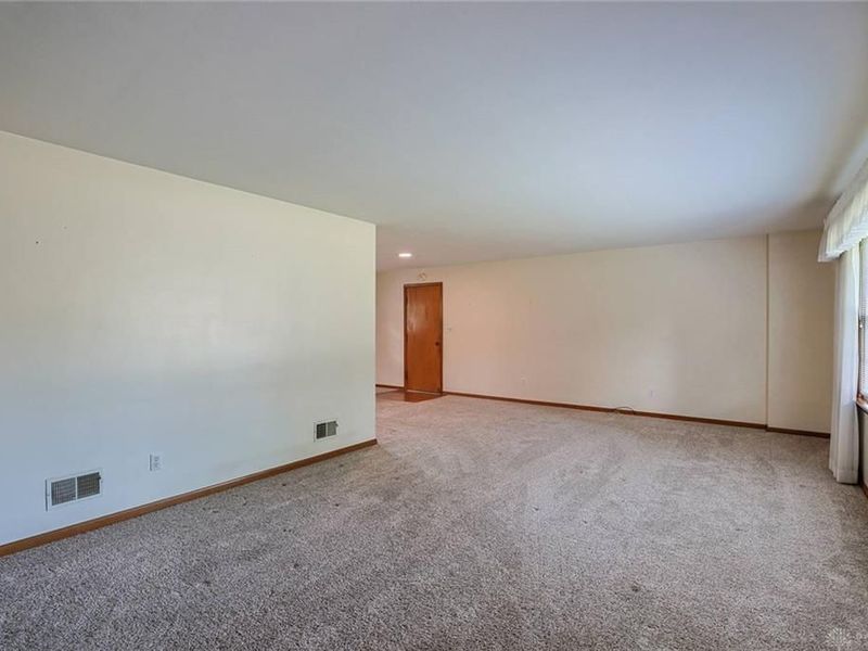 4520 Eisenhower Place, Middletown, OH 45042 Photo 7