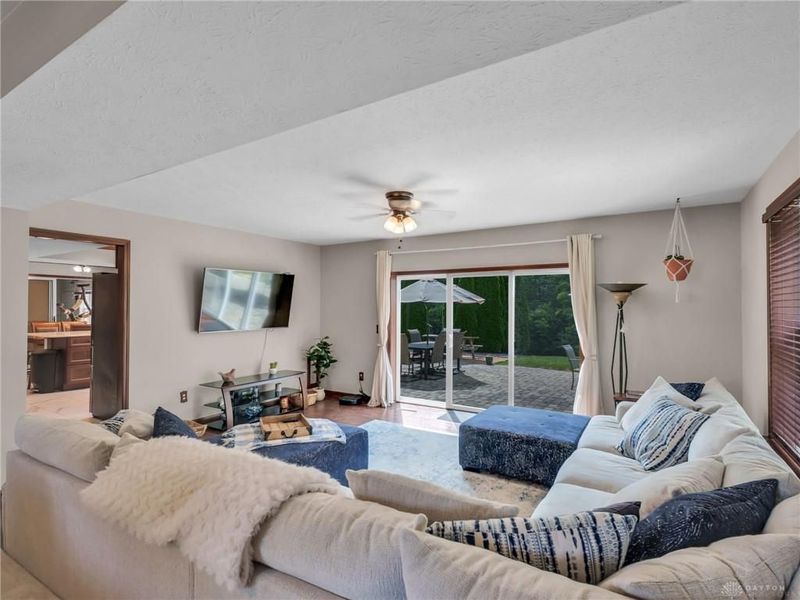 9320 Streamview Court, Washington Township, OH 45458 Photo 4